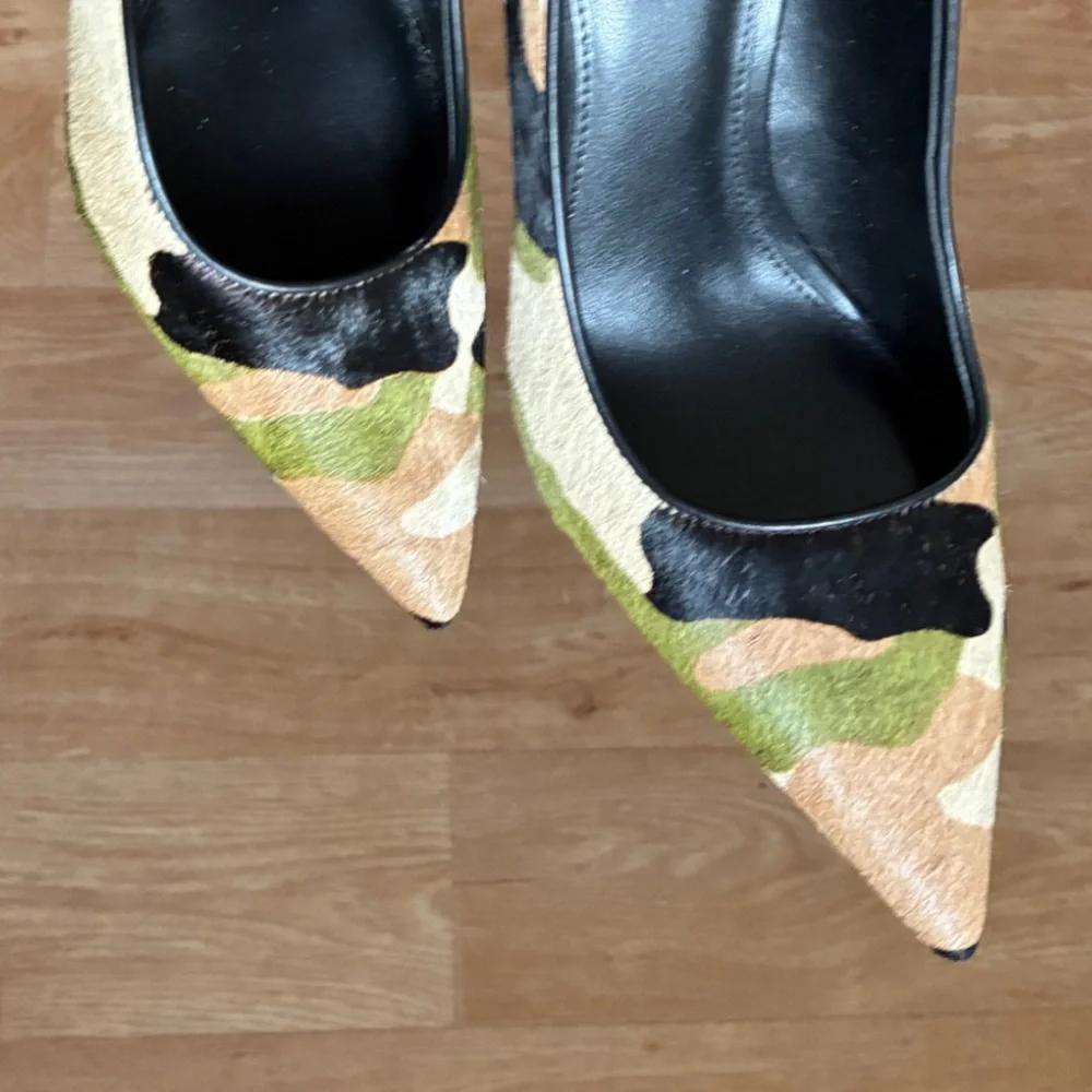 Michael Kors Calf Hair Pumps - Picture 4 of 6